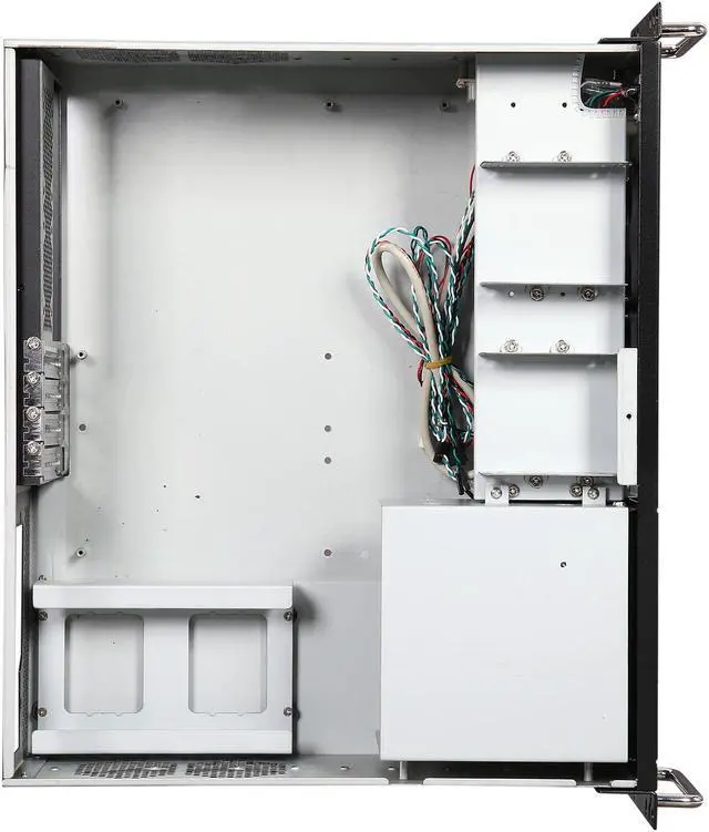 Alt view image 6 of 7 - Athena Power RM-3UC338 Black 1.0mm SECC 3U Rackmount Server Case PS3 Single (Front)