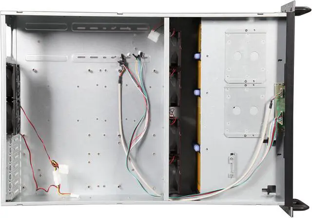 Alt view image 6 of 7 - NORCO RPC-4220 4U Rackmount Server Chassis w/ 20 Hot-Swappable SATA/SAS 6G Drive Bays (Mini SAS Connector)