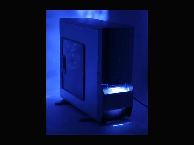 Alt view image 14 of 16 - GIGABYTE 3D Aurora 570 GZ-FA1CA-ASS Silver 1.0 mm Aluminum body ATX Full Tower Computer Case