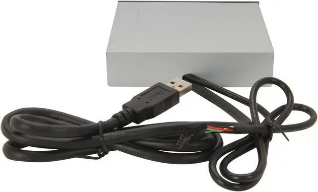 Alt view image 4 of 5 - XIGMATEK Accessor Pro Extreme Speed Real USB3.0 3.5" Card Reader 75 in 1 CCO-UCOFSP-U01