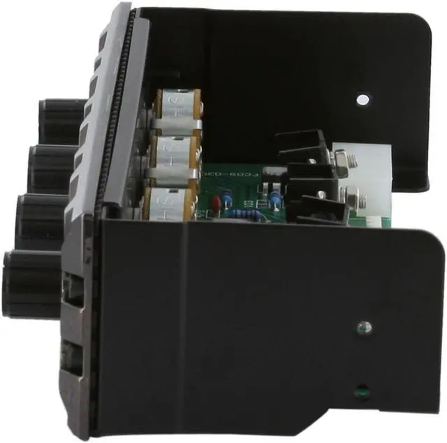 Alt view image 2 of 10 - Lamptron 5.25" 4-channel fan controller, 30w/channel, 3-pin fan & molex power connector