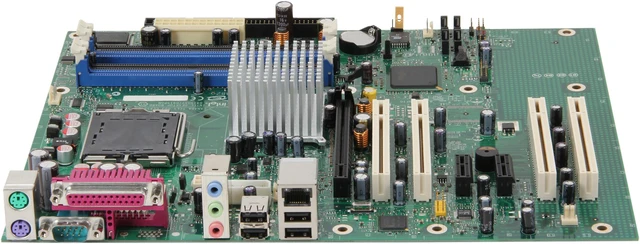Alt view image 2 of 5 - Intel BOXD915PGNLX LGA 775 Intel 915P ATX Intel Motherboard