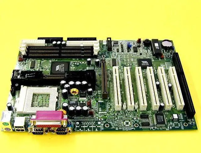 Alt view image 2 of 4 - Motherboards - Intel