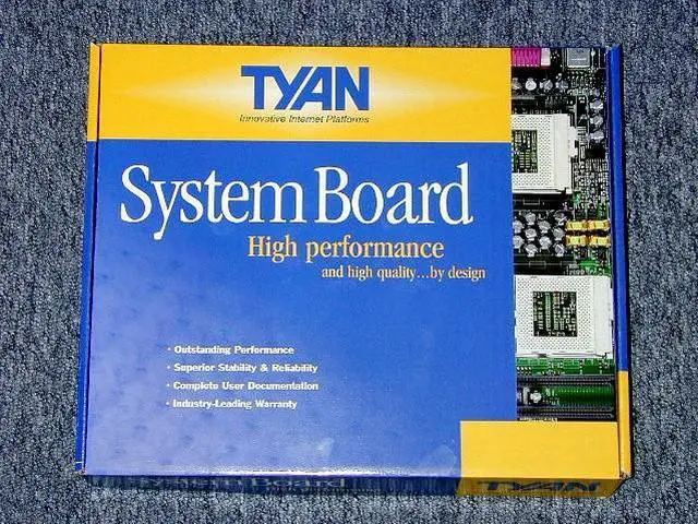 Alt view image 4 of 4 - Motherboards - Intel