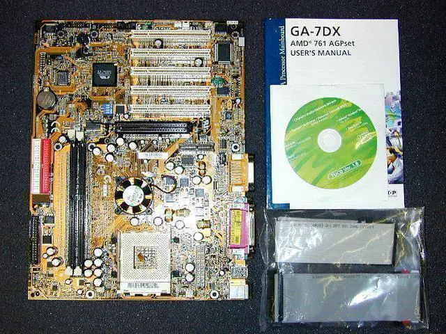 Alt view image 2 of 2 - GIGABYTE GA-7DX 462(A) AMD 761 ATX AMD Motherboard - OEM