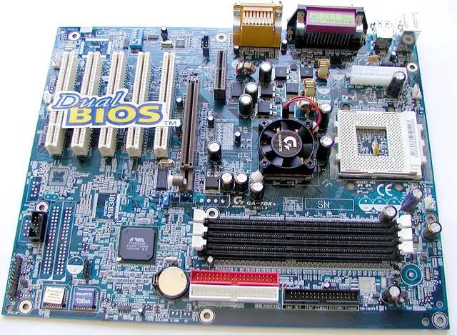 Alt view image 2 of 4 - GIGABYTE GA-7DXE 462(A) AMD 761 ATX AMD Motherboard