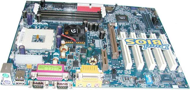 Main image of GIGABYTE GA-7DXE 462(A) AMD 761 ATX AMD Motherboard