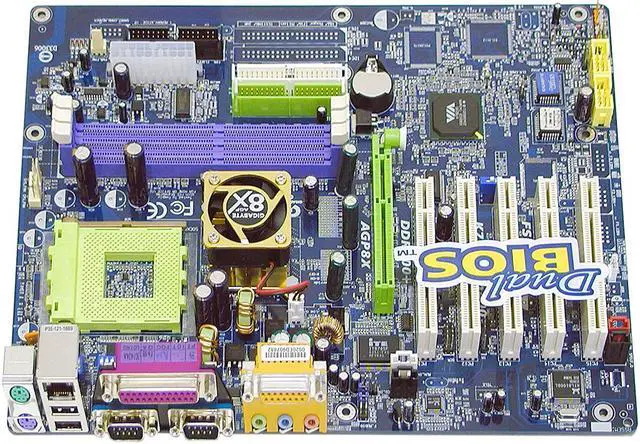 Main image of GIGABYTE GA-7VAX 462(A) VIA KT400 ATX AMD Motherboard