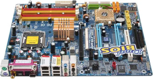 Alt view image 2 of 6 - GIGABYTE GA-8N-SLI Quad Royal LGA 775 NVIDIA nForce4 SLI x 16 ATX Intel Motherboard