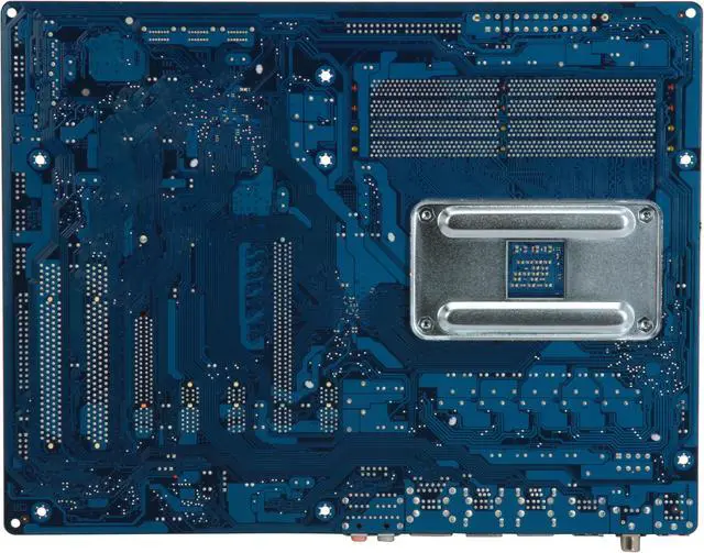 Alt view image 4 of 5 - GIGABYTE GA-MA790X-UD4P AM3/AM2+/AM2 AMD 790X ATX AMD Motherboard