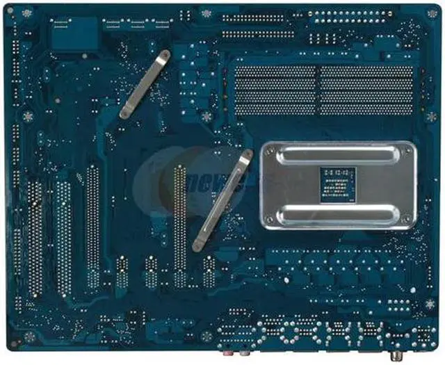 Alt view image 4 of 5 - GIGABYTE GA-MA790FX-UD5P AM3/AM2+/AM2 AMD 790FX ATX AMD Motherboard