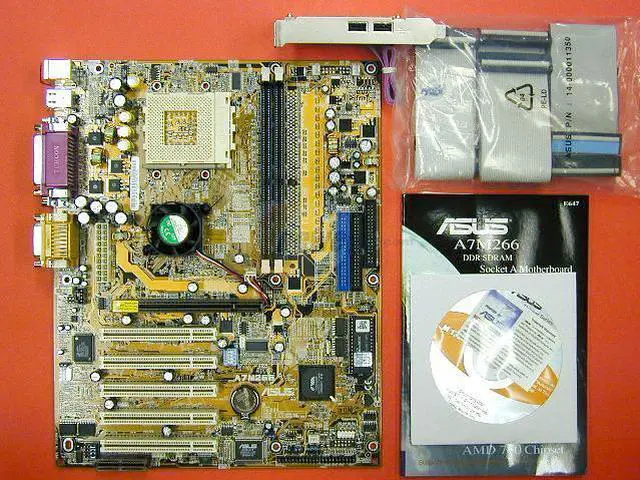 Alt view image 2 of 2 - ASUS A7M266 462(A) AMD 761 ATX AMD Motherboard