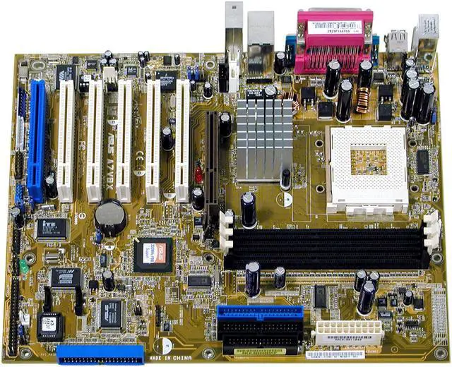 Alt view image 2 of 4 - ASUS A7V8X 462(A) VIA KT400 ATX AMD Motherboard