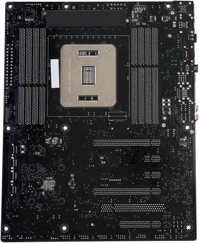 Alt view image 4 of 5 - ASUS Sabertooth X79 LGA 2011 Intel X79 USB 3.0 ATX Intel Motherboard