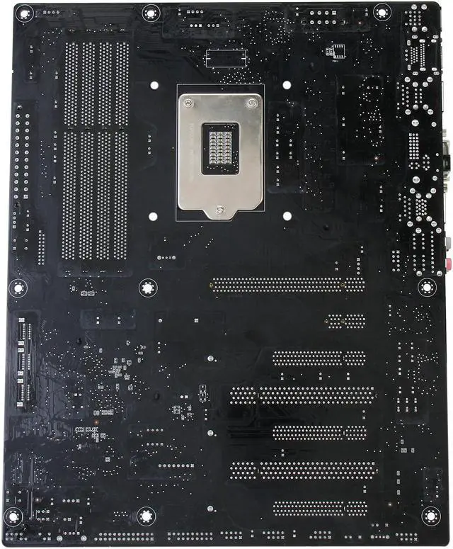 Alt view image 4 of 5 - ASUS P9D WS LGA 1150 Intel C226 HDMI USB 3.1 Intel Motherboard