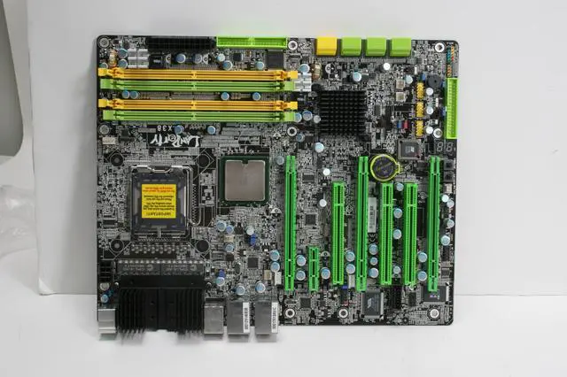 Alt view image 4 of 17 - DFI LP LT X38-T2R LGA 775 Intel X38 ATX Intel Motherboard