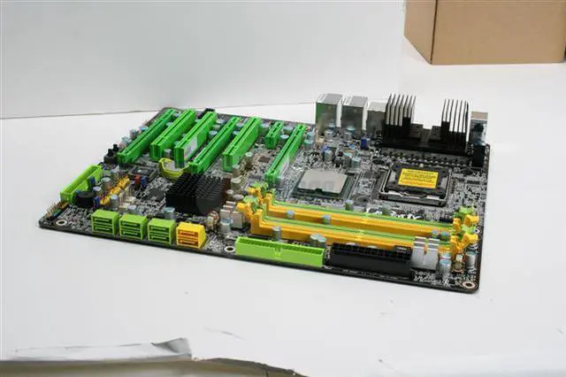 Alt view image 3 of 17 - DFI LP LT X38-T2R LGA 775 Intel X38 ATX Intel Motherboard
