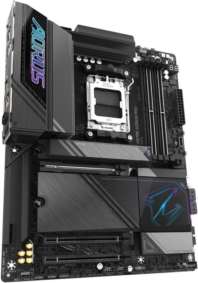Alt view image 3 of 5 - GIGABYTE X870E AORUS PRO AM5 LGA 1718, ATX, DDR5, 4x M.2, PCIe 5.0, USB4, Wi-Fi 7, 2.5GbE LAN, EZ-Latch, 5-Year Warranty