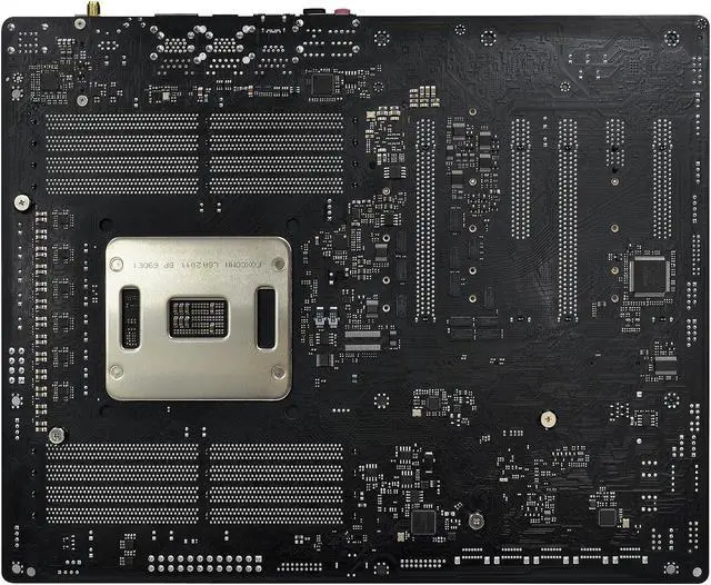 Alt view image 4 of 7 - ASRock Fatal1ty X299 Professional Gaming i9 LGA 2066 Intel X299 USB 3.1 USB 3.0 ATX Intel Motherboard