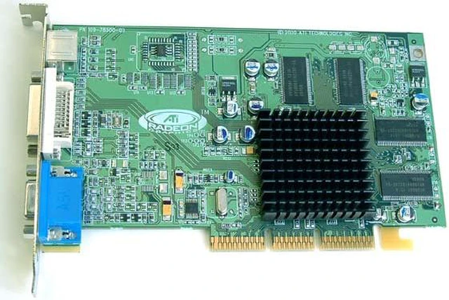 Connect3D Radeon 7000 64 MB DDR AGP Scheda Video ATI NOS Nuovo Vecchio Stock