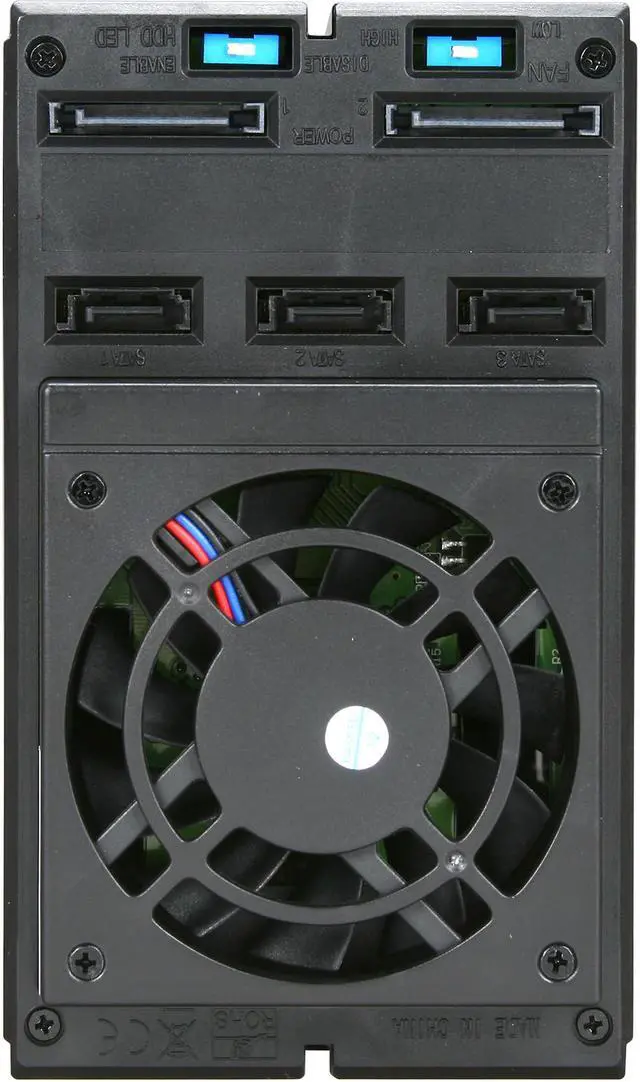 Alt view image 4 of 5 - iStarUSA BPN-DE230SS-BLACK 2 x 5.25" to 3 x 3.5" SAS/SATA Trayless Hot-Swap Cage - OEM