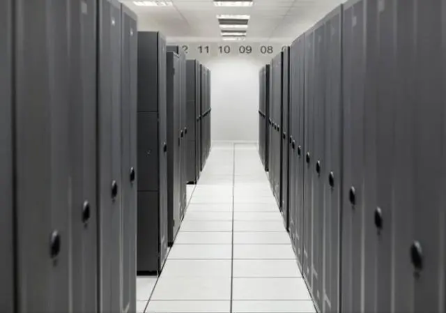 Main image of HPE ProLiant ML350 Gen11 NS204i-u Enablement Kit