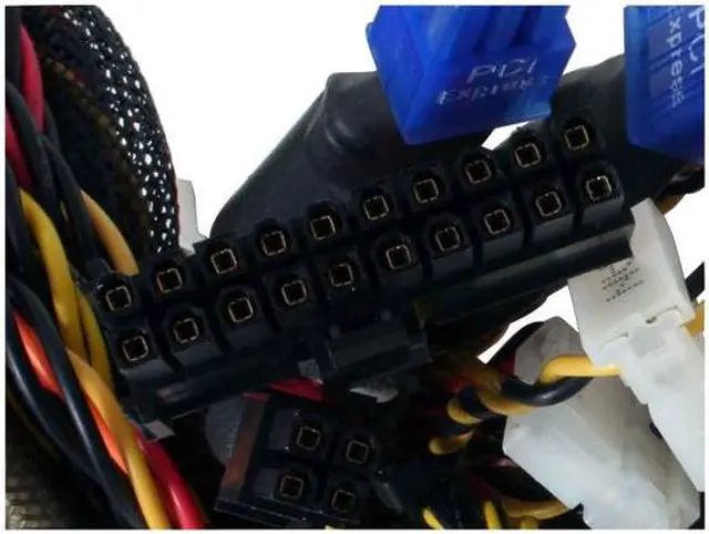 Alt view image 6 of 8 - TOPOWER X3 Series ZU-550W 550 W ATX12V Version 2.0 / EPS12V SLI Ready Power Supply