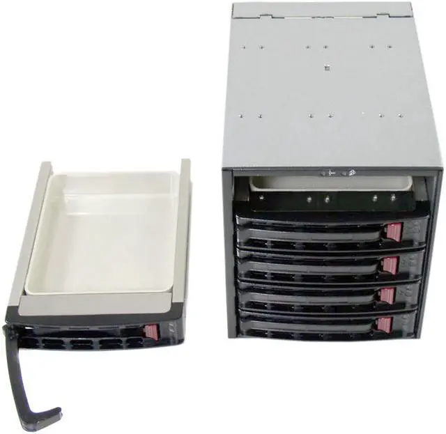 Alt view image 2 of 4 - SUPERMICRO CSE-M35SB 5 Bay SCSI HDD (Black) Enclosure