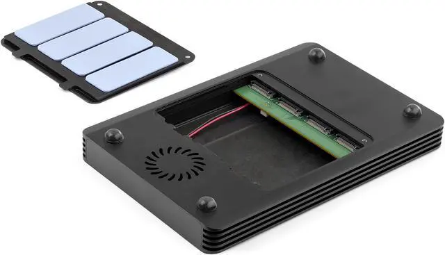 Alt view image 6 of 7 - StarTech.com 4 Bay Thunderbolt 3 NVMe External Enclosure for M.2 NVMe SSD Drives - 1x DisplayPort Video/ 2x TB3 Downstream Ports - 40Gbps - 72W Power Supply (M2E4BTB3)