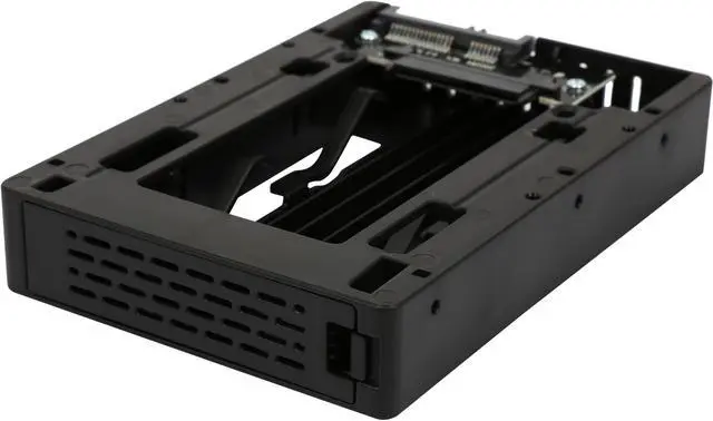 Main image of ICY DOCK 2.5" SSD / SATA Hard Drive to Desktop 3.5" SATA Drive Bay Converter Bracket Mounting Kit - EZConvert MB882SP-1S-3B