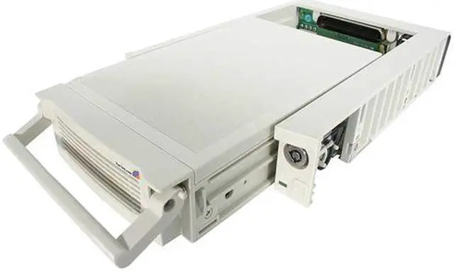 Main image of StarTech.com DRW110SAT SATA Drive Drawer with Shock Absorbers