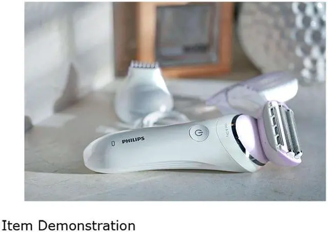 Alt view image 7 of 8 - Philips SatinShave Prestige Wet & Dry Cordless Shaver, 5 Accessories