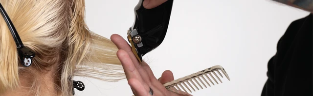Alt view image 4 of 13 - Wahl Professional 5 Star Black Cordless Magic Clip Hair Clipper - 3026432