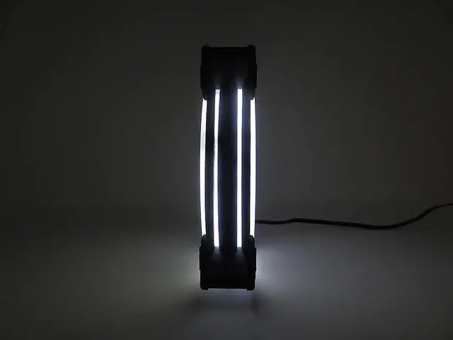 Alt view image 7 of 10 - BGears b-DualRing 120mm 30 White LEDs fan with 101 CFM at 2000 RPM