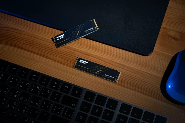 Alt view image 19 of 19 - KLEVV CRAS C925G 2TB M.2 2280 NVMe PCIe Gen4x4 Internal Gaming SSD with Graphene Heatsink, Compatible with PS5, up to 7400MB/s (K02TBM2SP0-25G)