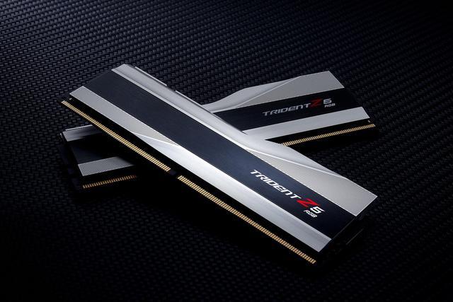 Alt view image 5 of 6 - G.SKILL Trident Z5 RGB Series 32GB (2 x 16GB) 288-Pin PC RAM DDR5 7200 (PC5 57600) Desktop Memory Model F5-7200J3445G16GX2-TZ5RS
