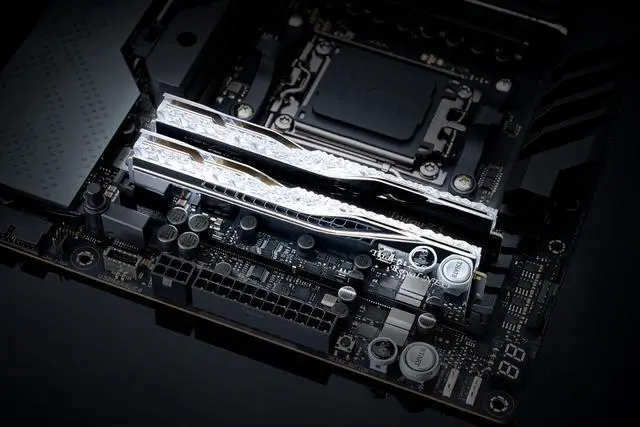 Alt view image 4 of 5 - G.SKILL Trident Z5 Royal Neo Series 32GB (2 x 16GB) 288-Pin PC RAM DDR5 6000 (PC5 48000) Desktop Memory Model F5-6400J3039G16GX2-TR5NS