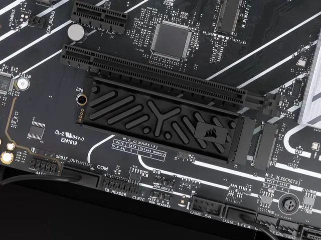 Alt view image 8 of 20 - Corsair MP700 Elite M.2 2280 2TB PCI-Express 5.0 x4 3D TLC Internal Solid State Drive (SSD) Up to 10000 MB/s CSSD-F2000GBMP700EHS