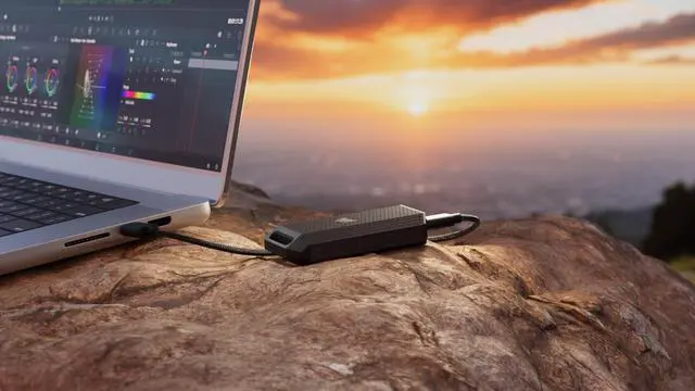 Alt view image 11 of 17 - CORSAIR 4TB EX400U Portable SSD Storage CSSD-EX400U4TB