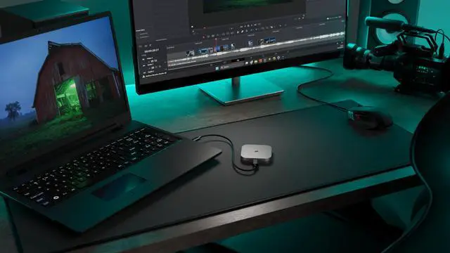 Alt view image 6 of 6 - Corsair EX300U 4TB USB Type C Portable SSD
