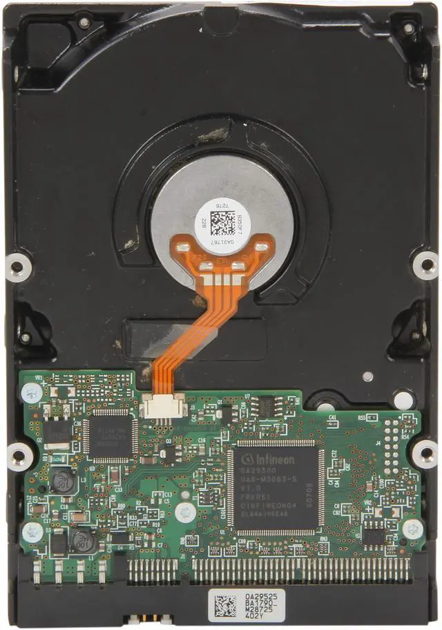 Alt view image 4 of 4 - HGST CinemaStar 7K500 HCS725025VLAT80 250GB 7200 RPM 8MB Cache PATA 133 3.5" Internal Hard Drive