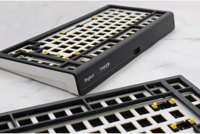 Alt view image 3 of 4 -