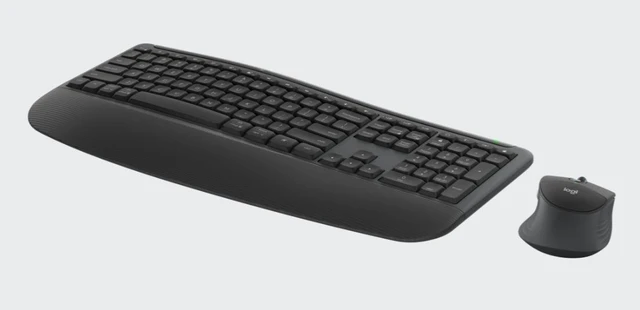 Alt view image 3 of 8 - Signature Comfort Plus Combo MK880 (FRC) (Black)