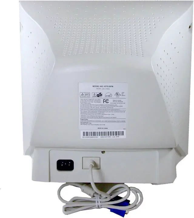 Alt view image 4 of 5 - SCANPORT GM-1770DF White 17" CRT Monitor 0.25mm Dot Pitch D-Sub