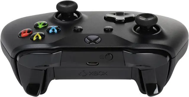 Alt view image 6 of 8 - Microsoft Xbox Controller + Cable for Windows