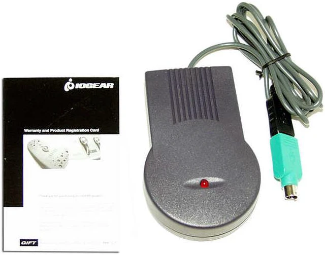 IOGEAR GME322R 2-Tone Trackball TrackBall Hand-Held Mouse w/Laser ...
