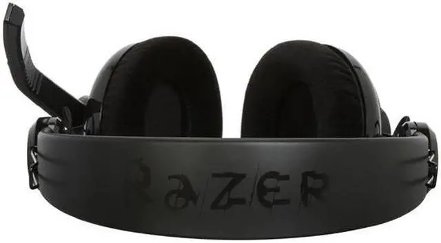 Alt view image 4 of 5 - Razer Carcharias Over Ear PC Gaming Headset