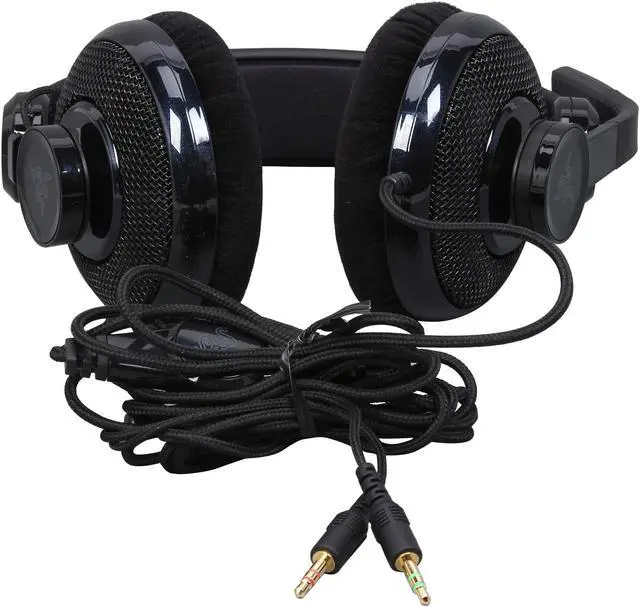 Alt view image 6 of 7 - Razer Carcharias Gaming Headset (RZ04-00270100)