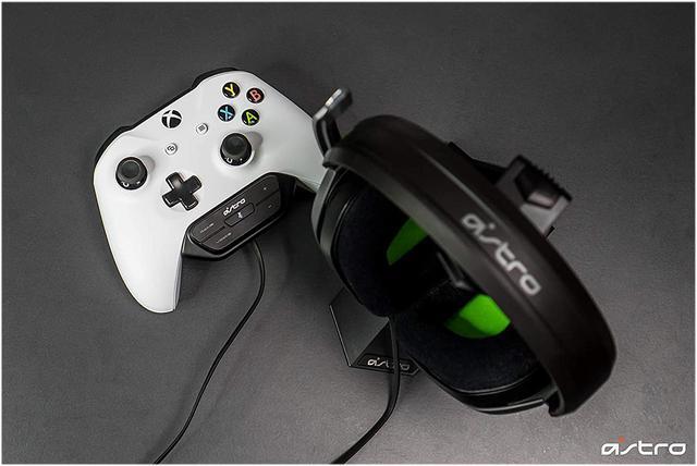 Alt view image 4 of 6 - ASTRO Gaming A10 Headset + MixAmp M60 for XBox Series X/S, Xbox One - Green/Black