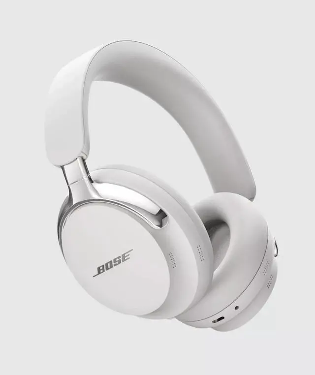 Main image of Bose QuietComfort Ultra (2nd Gen) Noise Cancelling Over-Ear Wireless Bluetooth Headphones with Mic/Remote - White Smoke